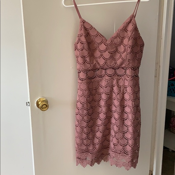Brand new lace dress (never worn) - Picture 1 of 1
